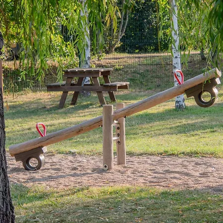 אתר קמפינג Onlycamp Pierre & Sources *