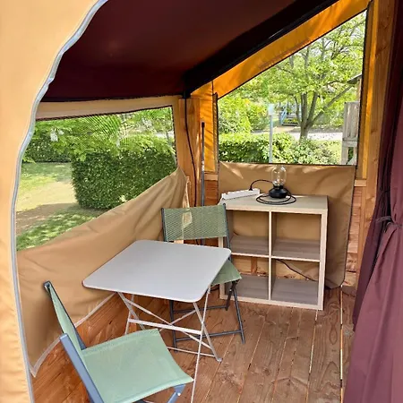Onlycamp Pierre & Sources * ボルヴィック